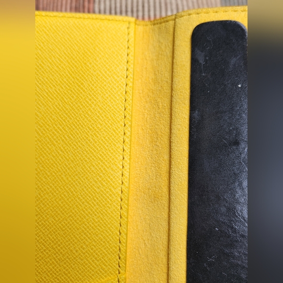 Authentic Louis Vuitton Monogram Folio Iphone 7+ Case Yellow M63405 LV K6580 - Picture 9 of 15